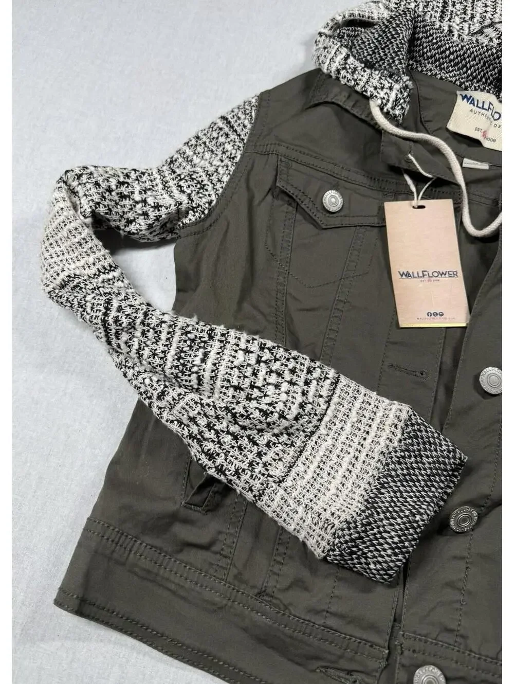 Wallflower Jacket Girls Sz XS Army Green Button Up Boho‎ Fall Hood